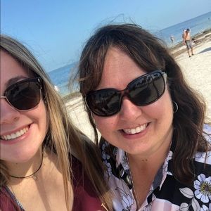 Meet your Posher, Celeste